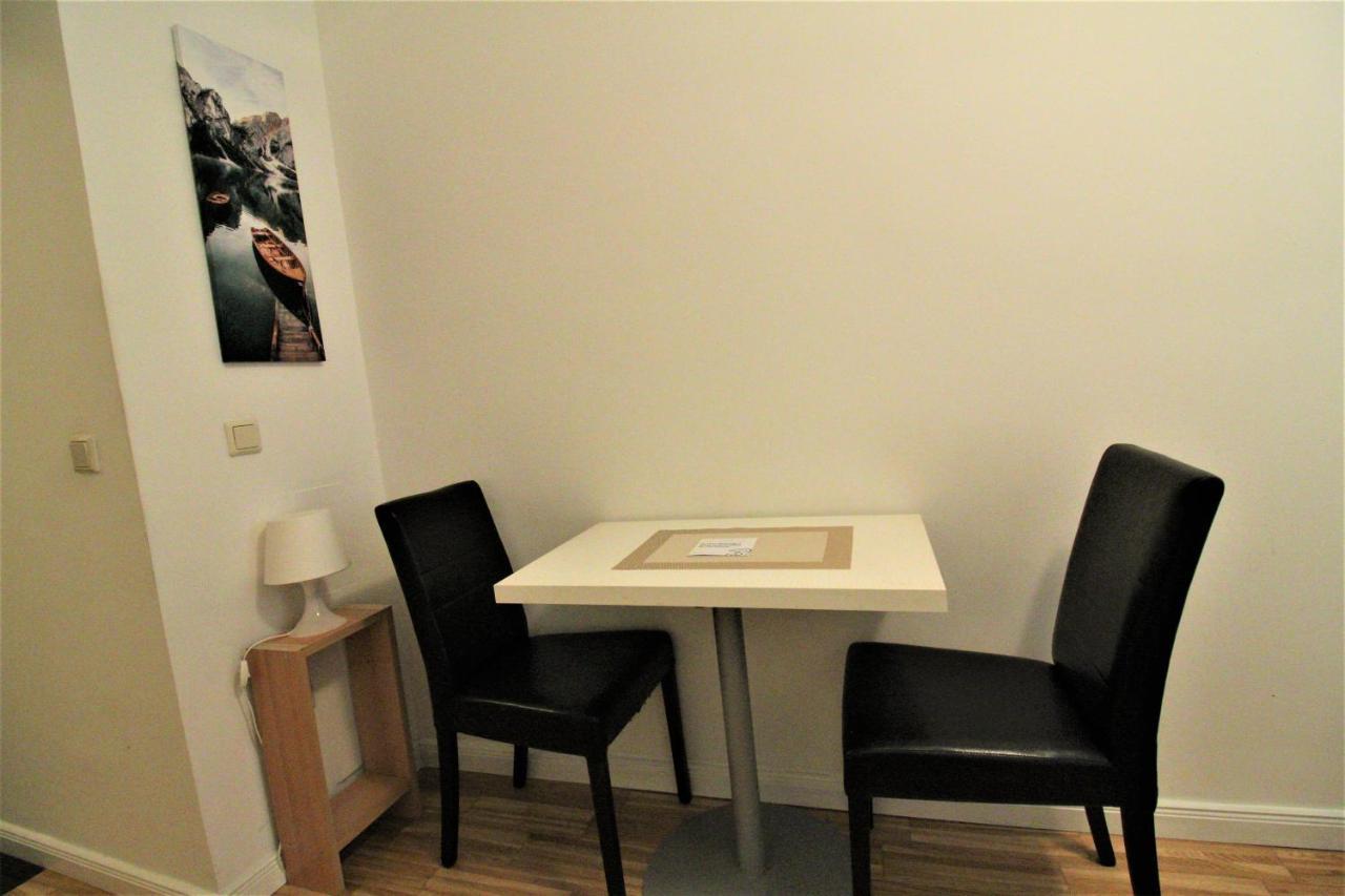 Small Studio Close To City Center Vienna Esterno foto