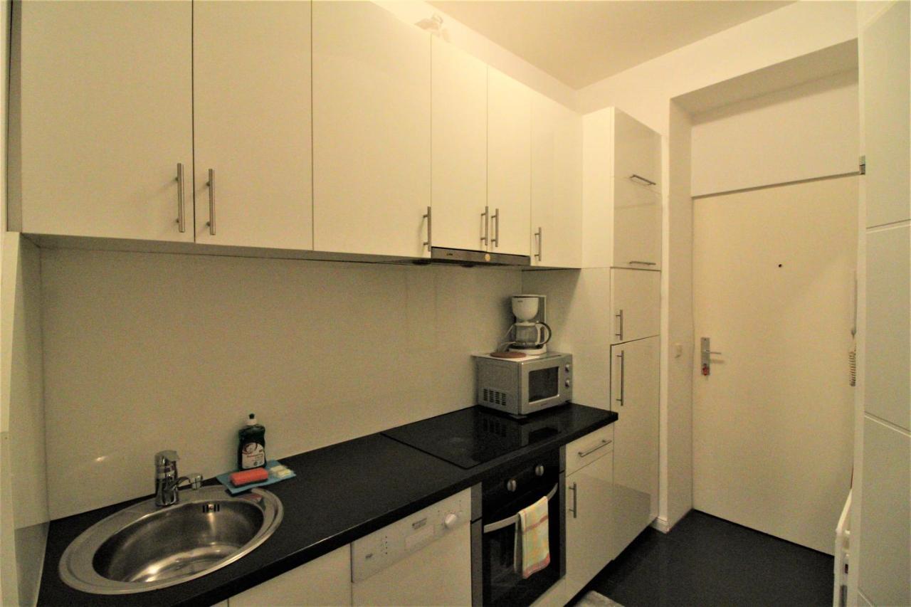 Small Studio Close To City Center Vienna Esterno foto